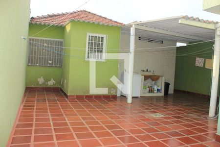 Casa à venda com 200m², 3 quartos e 3 vagasQuintal