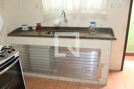 Casa à venda com 200m², 3 quartos e 3 vagasCozinha - pia