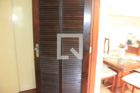 Casa à venda com 200m², 3 quartos e 3 vagasCozinha - Dispensa