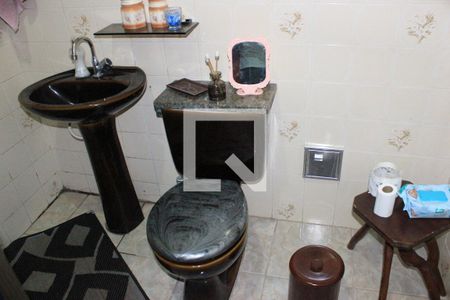 Casa à venda com 200m², 3 quartos e 3 vagasBanheiro 1