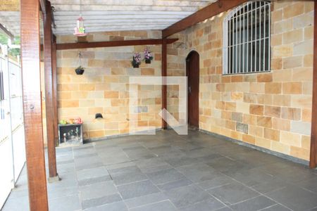 Casa à venda com 200m², 3 quartos e 3 vagasGaragem