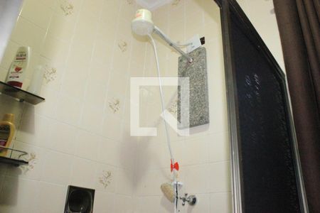 Casa à venda com 200m², 3 quartos e 3 vagasBanheiro 1 - Box