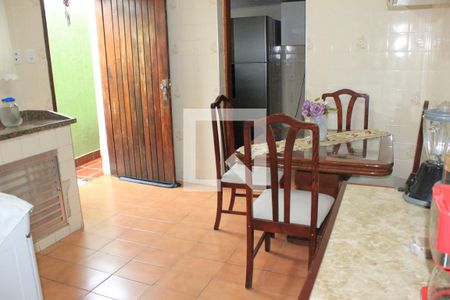 Casa à venda com 200m², 3 quartos e 3 vagasCozinha