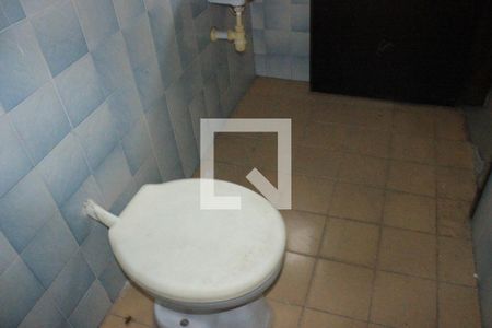 Casa à venda com 200m², 3 quartos e 3 vagasEdícula - banheiro 3