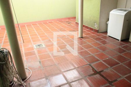 Casa à venda com 200m², 3 quartos e 3 vagasQuintal