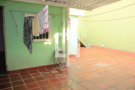 Casa à venda com 200m², 3 quartos e 3 vagasQuintal