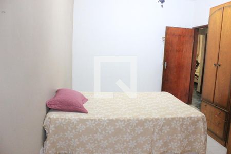 Casa à venda com 200m², 3 quartos e 3 vagasQuarto 2