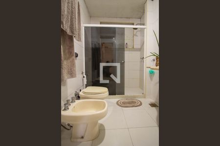 Casa à venda com 200m², 5 quartos e 1 vaga Casa à venda com 200m², 5 quartos e 1 vagaBanheiro Social