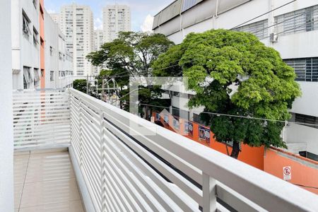 Casa à venda com 214m², 5 quartos e 2 vagas Casa à venda com 214m², 5 quartos e 2 vagasSacada - Suíte