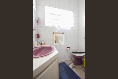 Casa para alugar com 160m², 4 quartos e 3 vagasBanheiro 1