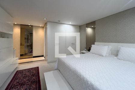 Apartamento à venda com 250m², 3 quartos e 4 vagas Apartamento à venda com 250m², 3 quartos e 4 vagasSuite 3
