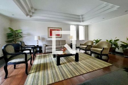 Apartamento à venda com 250m², 3 quartos e 4 vagas Apartamento à venda com 250m², 3 quartos e 4 vagasHall