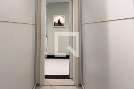 Apartamento à venda com 250m², 3 quartos e 4 vagas Apartamento à venda com 250m², 3 quartos e 4 vagasBanheiro da Suíte 3