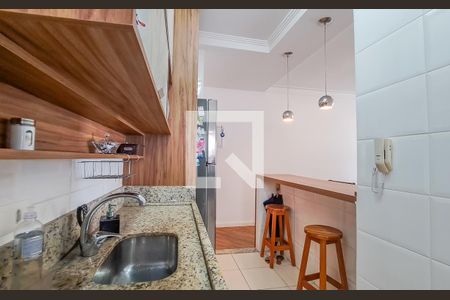 Apartamento à venda com 70m², 2 quartos e 2 vagas Apartamento à venda com 70m², 2 quartos e 2 vagasCozinha