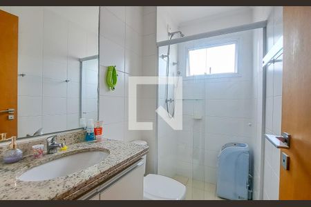 Apartamento à venda com 70m², 2 quartos e 2 vagas Apartamento à venda com 70m², 2 quartos e 2 vagasBanheiro