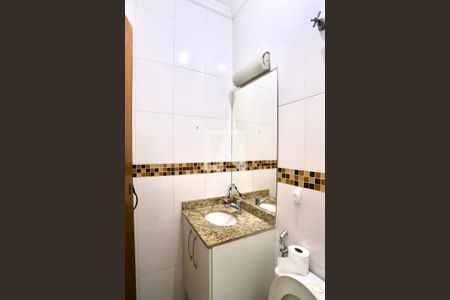 Casa à venda com 119m², 2 quartos e 1 vaga Casa à venda com 119m², 2 quartos e 1 vagaBanheiro
