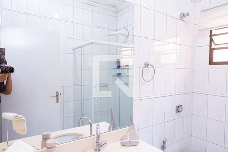 Casa à venda com 100m², 4 quartos e 2 vagas Casa à venda com 100m², 4 quartos e 2 vagasBanheiro 2