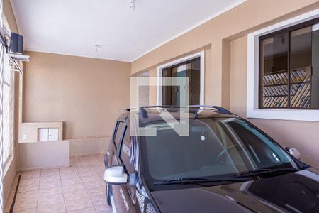 Casa à venda com 100m², 4 quartos e 2 vagas Casa à venda com 100m², 4 quartos e 2 vagasGaragem