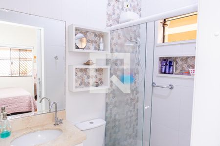 Casa à venda com 100m², 4 quartos e 2 vagas Casa à venda com 100m², 4 quartos e 2 vagasBanheiro do Quarto 2