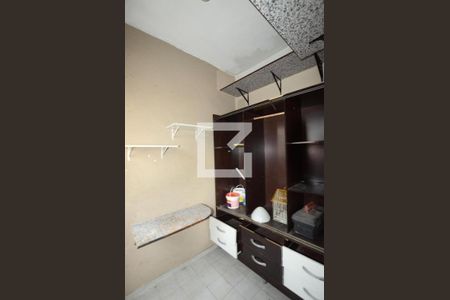 Apartamento à venda com 80m², 2 quartos e 1 vagaArea de serviço