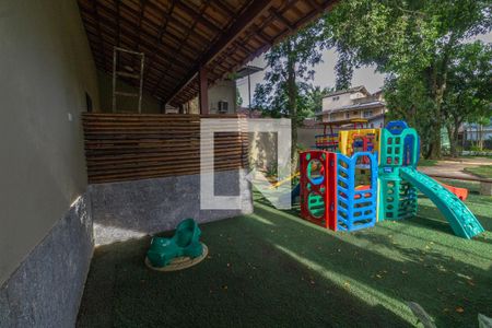 Casa de condomínio à venda com 200m², 5 quartos e 2 vagasPlayground