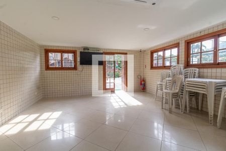 Casa de condomínio à venda com 200m², 5 quartos e 2 vagasSalão de Festas