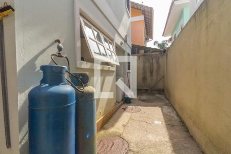 Casa de condomínio à venda com 200m², 5 quartos e 2 vagasÁrea de Serviço