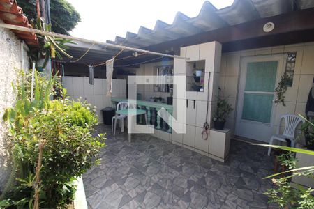 Casa à venda com 203m², 5 quartos e 2 vagasQuintal