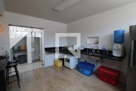 Casa para alugar com 156m², 3 quartos e 2 vagasCozinha