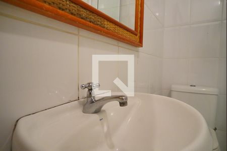 Banheiro de casa para alugar com 1 quarto, 70m² em Centro, Florianópolis