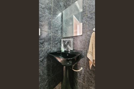 Casa à venda com 260m², 3 quartos e 8 vagas Casa à venda com 260m², 3 quartos e 8 vagasBanheiro