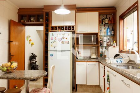 Casa de condomínio à venda com 195m², 3 quartos e 2 vagas Casa de condomínio à venda com 195m², 3 quartos e 2 vagasCozinha