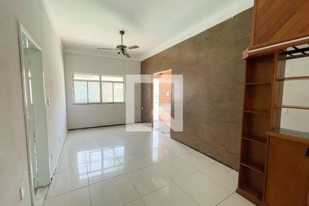 Sala de casa para alugar com 2 quartos, 265m² em Saracuruna, Duque de Caxias