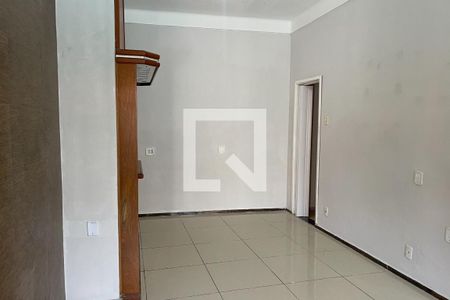 Sala de casa para alugar com 2 quartos, 265m² em Saracuruna, Duque de Caxias