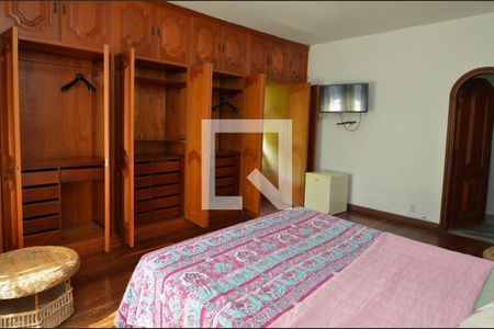 Casa de condomínio à venda com 1600m², 11 quartos e 10 vagas Casa de condomínio à venda com 1600m², 11 quartos e 10 vagasSuite 2