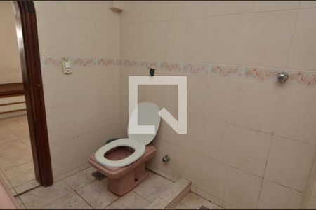 Casa de condomínio à venda com 1600m², 11 quartos e 10 vagas Casa de condomínio à venda com 1600m², 11 quartos e 10 vagasBanheiro da Suíte 9