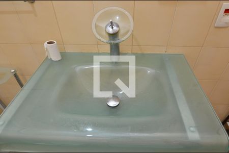 Casa de condomínio à venda com 1600m², 11 quartos e 10 vagas Casa de condomínio à venda com 1600m², 11 quartos e 10 vagasBanheiro da Suíte 7