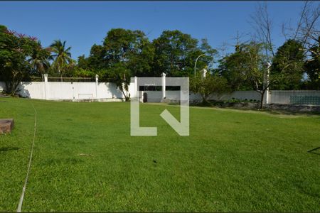 Casa de condomínio à venda com 1600m², 11 quartos e 10 vagas Casa de condomínio à venda com 1600m², 11 quartos e 10 vagasÁrea externa