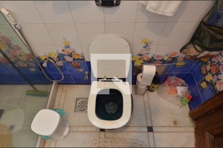 Casa de condomínio à venda com 1600m², 11 quartos e 10 vagas Casa de condomínio à venda com 1600m², 11 quartos e 10 vagasBanheiro da Suíte 8