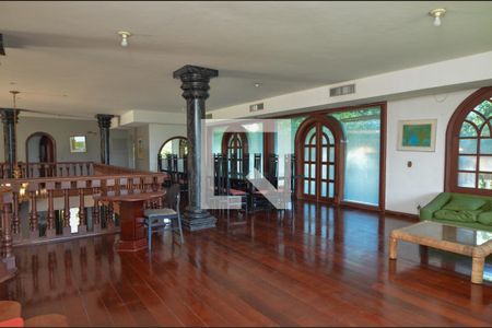 Casa de condomínio à venda com 1600m², 11 quartos e 10 vagas Casa de condomínio à venda com 1600m², 11 quartos e 10 vagasSala 3