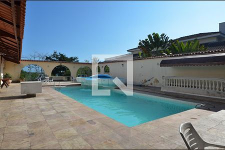 Casa de condomínio à venda com 1600m², 11 quartos e 10 vagas Casa de condomínio à venda com 1600m², 11 quartos e 10 vagasÁrea externa