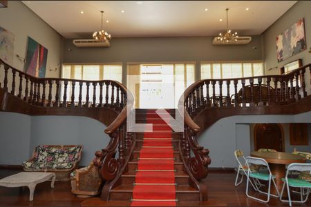 Casa de condomínio à venda com 1600m², 11 quartos e 10 vagas Casa de condomínio à venda com 1600m², 11 quartos e 10 vagasSala