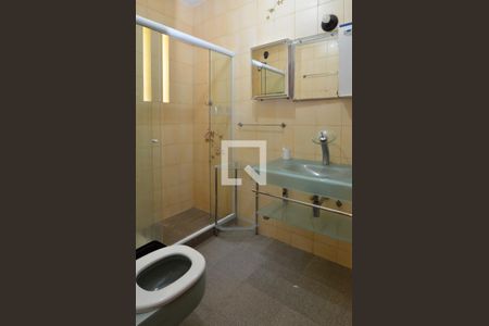 Casa de condomínio à venda com 1600m², 11 quartos e 10 vagas Casa de condomínio à venda com 1600m², 11 quartos e 10 vagasBanheiro da Suíte 7