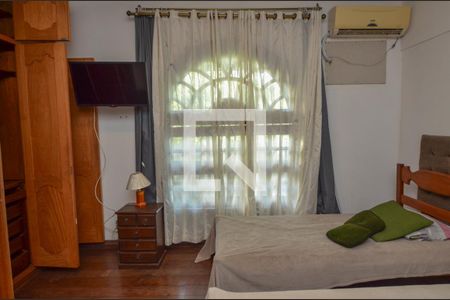 Casa de condomínio à venda com 1600m², 11 quartos e 10 vagas Casa de condomínio à venda com 1600m², 11 quartos e 10 vagasSuíte 4