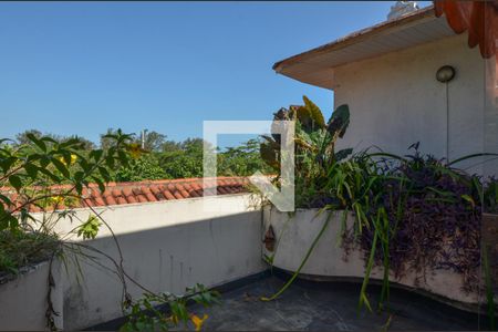 Casa de condomínio à venda com 1600m², 11 quartos e 10 vagas Casa de condomínio à venda com 1600m², 11 quartos e 10 vagasVaranda da suite 6