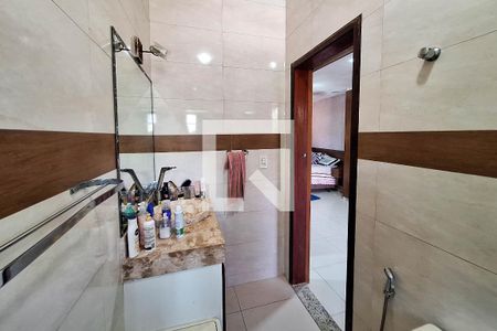 Casa à venda com 290m², 5 quartos e 3 vagas Casa à venda com 290m², 5 quartos e 3 vagasBanheiro da Suíte 1