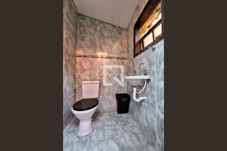 Casa à venda com 290m², 5 quartos e 3 vagas Casa à venda com 290m², 5 quartos e 3 vagasLavabo