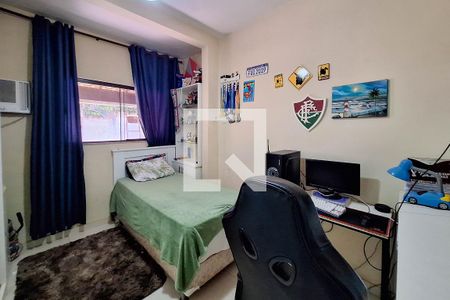 Casa à venda com 290m², 5 quartos e 3 vagas Casa à venda com 290m², 5 quartos e 3 vagasQuarto 2