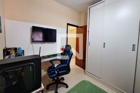 Casa à venda com 290m², 5 quartos e 3 vagas Casa à venda com 290m², 5 quartos e 3 vagasQuarto 2