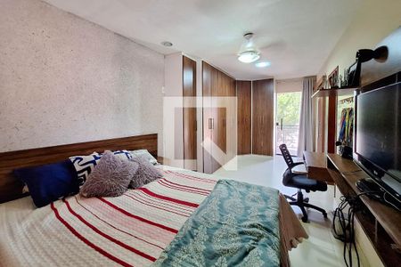 Casa à venda com 290m², 5 quartos e 3 vagas Casa à venda com 290m², 5 quartos e 3 vagasSuíte 1